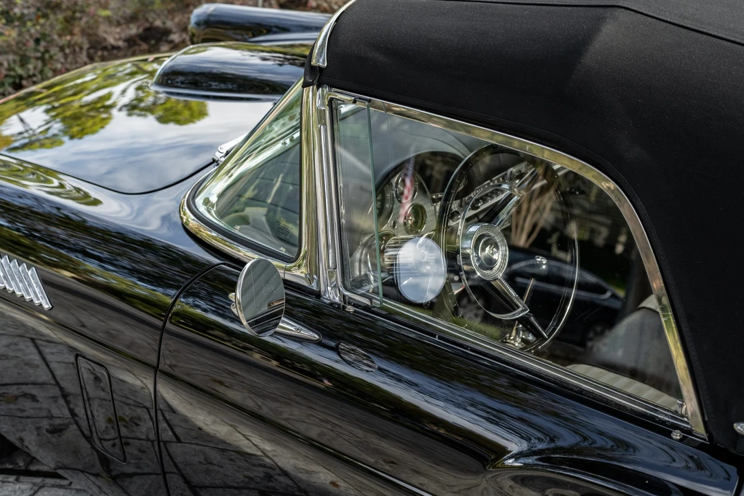 1957 Ford Thunderbird 1st Gen - Image 23 of 31