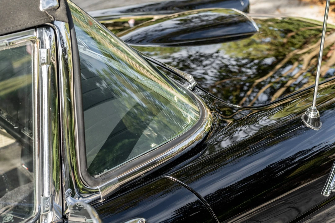 1957 Ford Thunderbird 1st Gen - Image 24 of 31