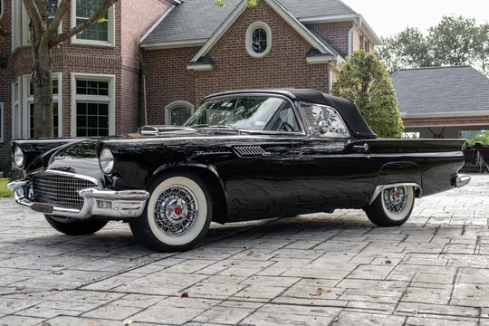 1957 Ford Thunderbird