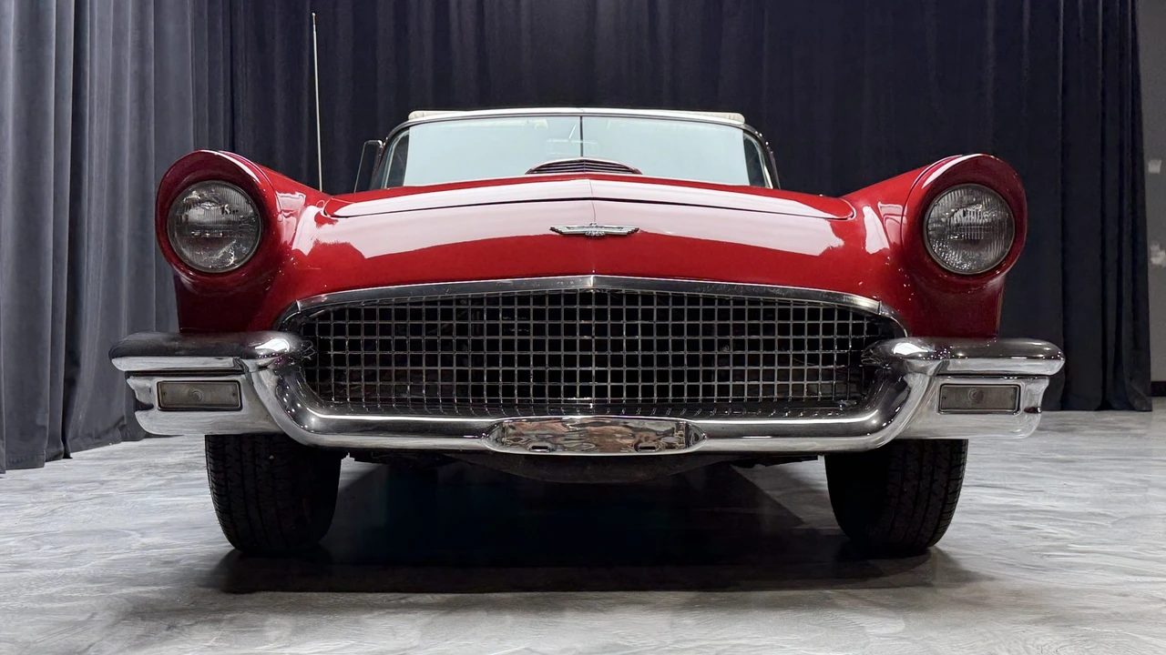 1957 Ford Thunderbird 1st Gen - Image 18 of 31