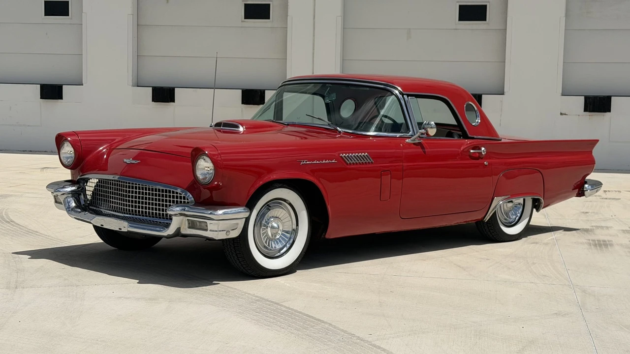1957 Ford Thunderbird 1st Gen - Image 4 of 31