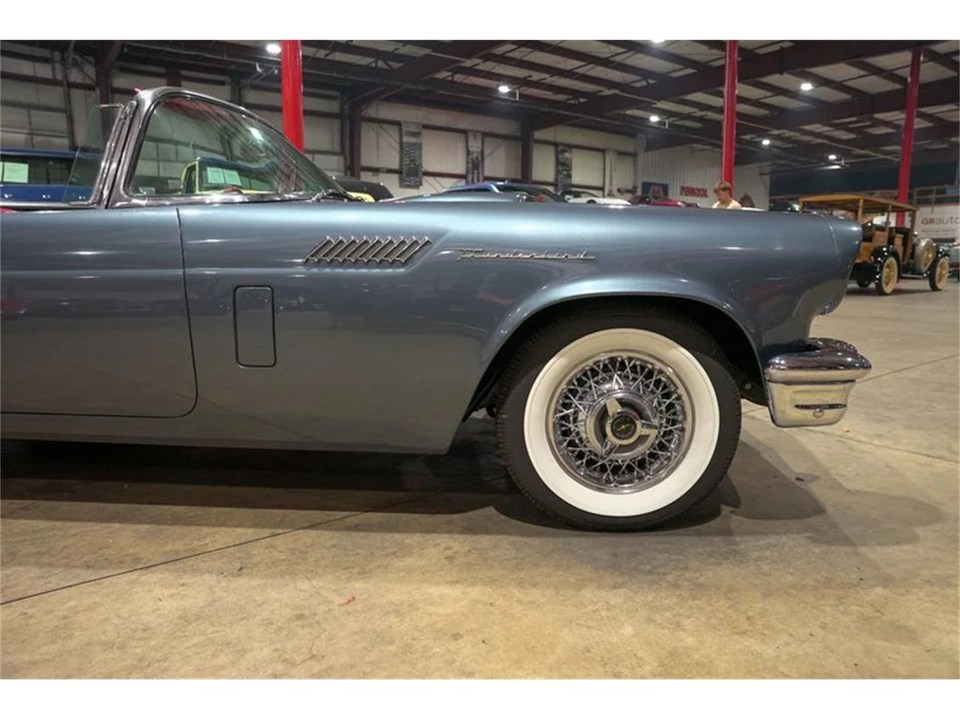 1957 Ford Thunderbird 1st Gen - Image 11 of 31