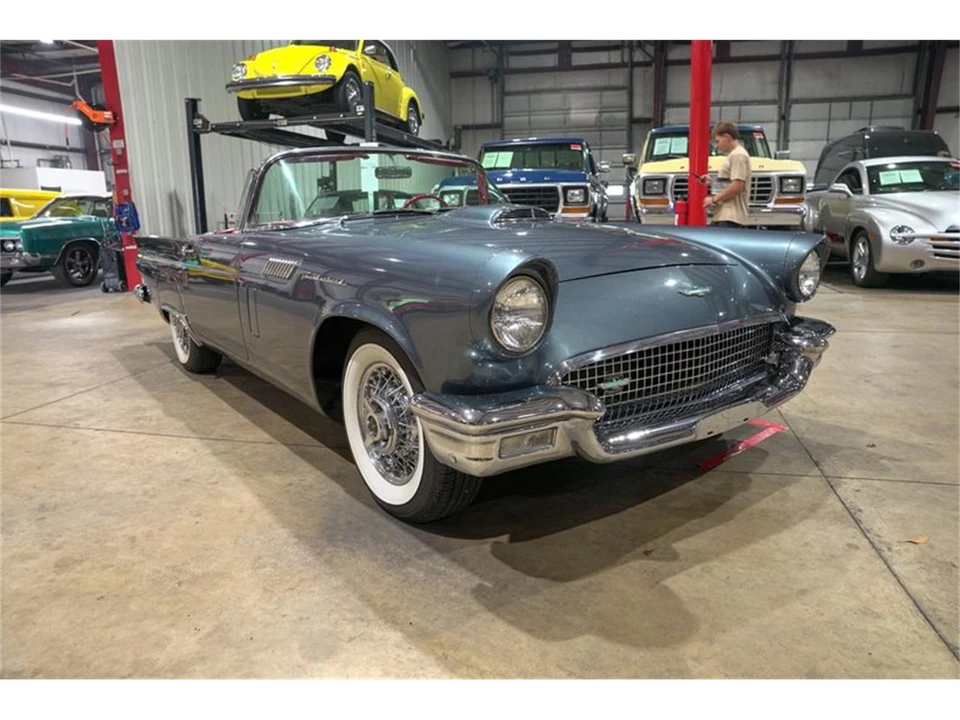 1957 Ford Thunderbird 1st Gen - Image 12 of 31