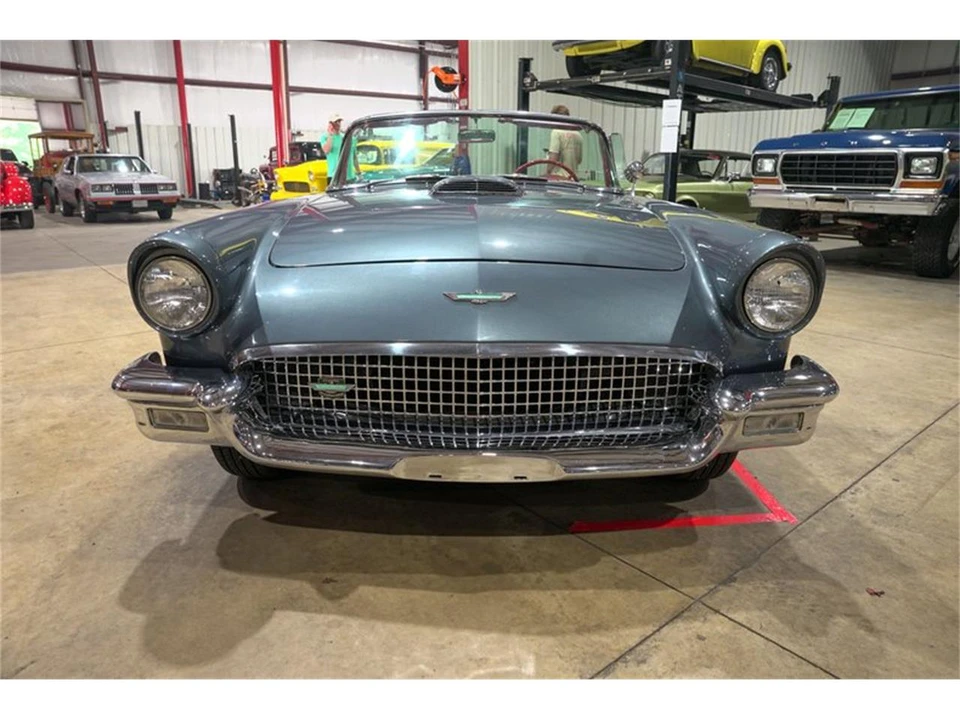 1957 Ford Thunderbird 1st Gen - Image 13 of 31