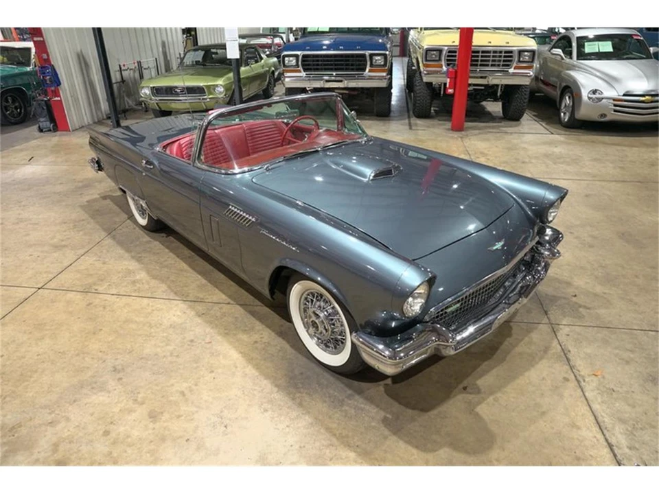 1957 Ford Thunderbird 1st Gen - Image 14 of 31