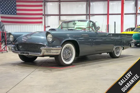 1957 Ford Thunderbird
