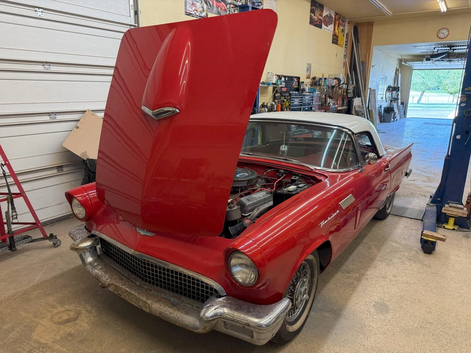 1957 Ford Thunderbird 1st Gen - Image 15 of 31