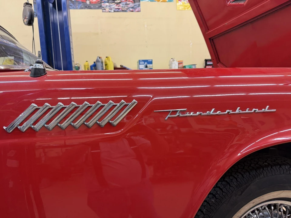 1957 Ford Thunderbird 1st Gen - Image 28 of 31