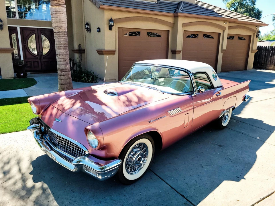 1957 Ford Thunderbird 1st Gen - Image 9 of 31