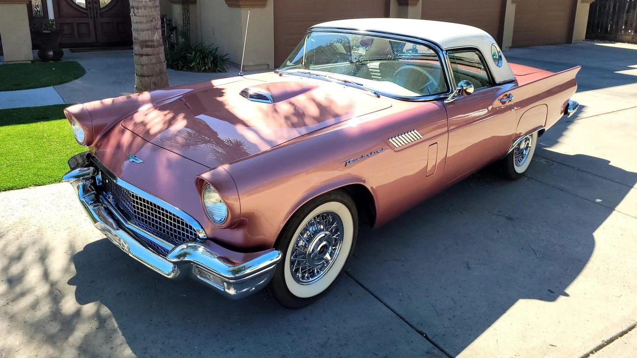 1957 Ford Thunderbird 1st Gen - Image 10 of 31