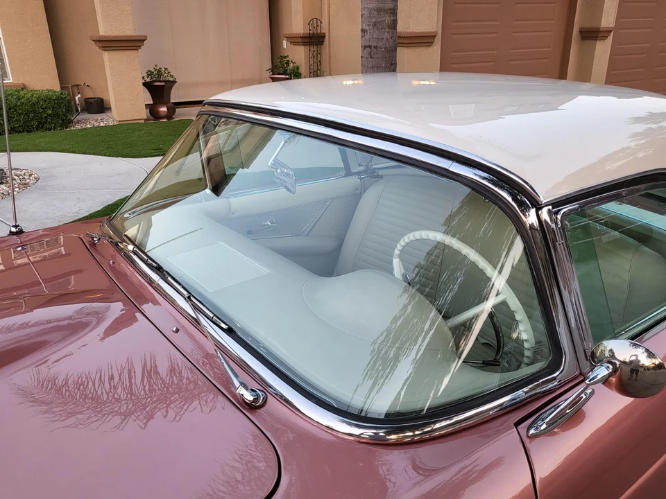 1957 Ford Thunderbird 1st Gen - Image 24 of 31