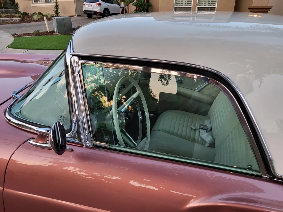 1957 Ford Thunderbird 1st Gen - Image 23 of 31