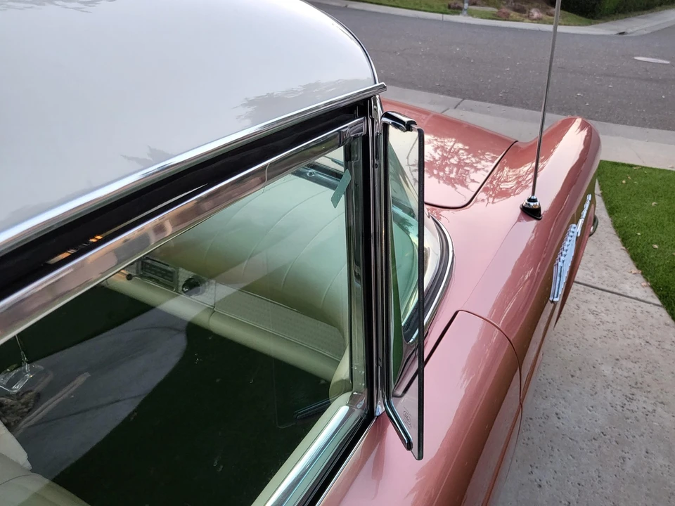 1957 Ford Thunderbird 1st Gen - Image 16 of 31