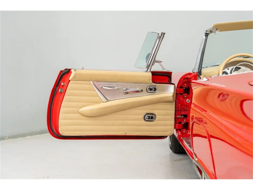 1957 Ford Thunderbird 1st Gen - Image 10 of 31
