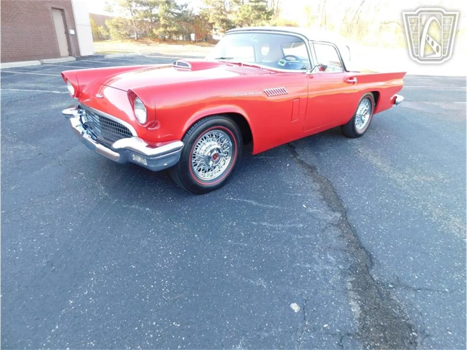 1957 Ford Thunderbird 1st Gen - Image 2 of 31