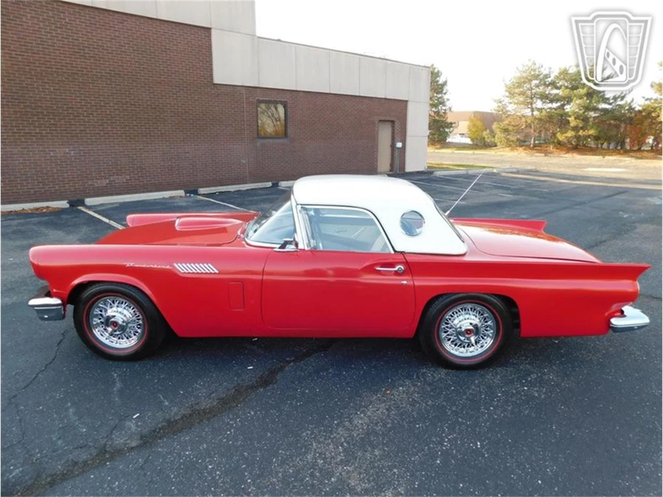 1957 Ford Thunderbird 1st Gen - Image 10 of 31