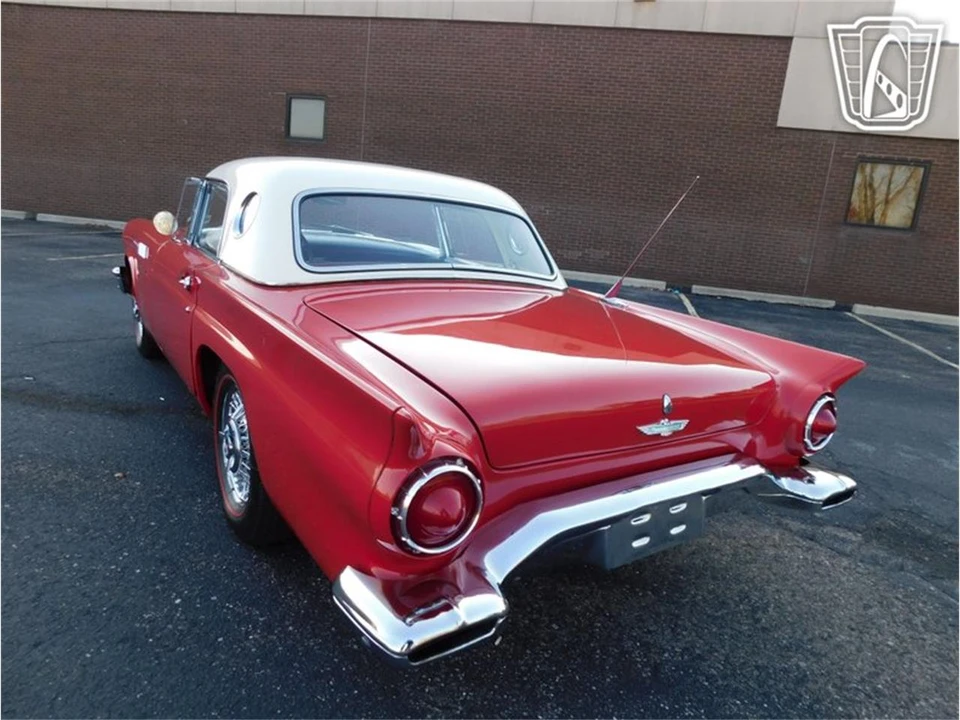 1957 Ford Thunderbird 1st Gen - Image 15 of 31