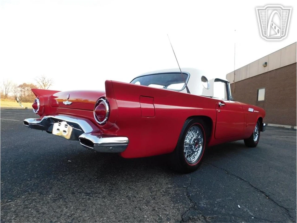 1957 Ford Thunderbird 1st Gen - Image 20 of 31