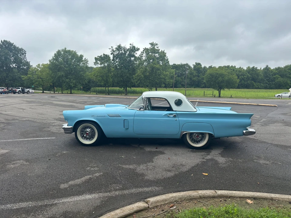 1957 Ford Thunderbird 1st Gen - Image 9 of 31