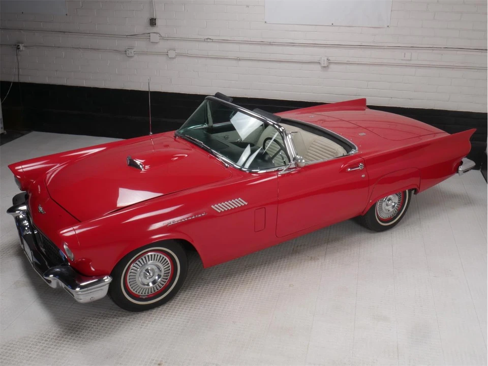1957 Ford Thunderbird 1st Gen - Image 14 of 31