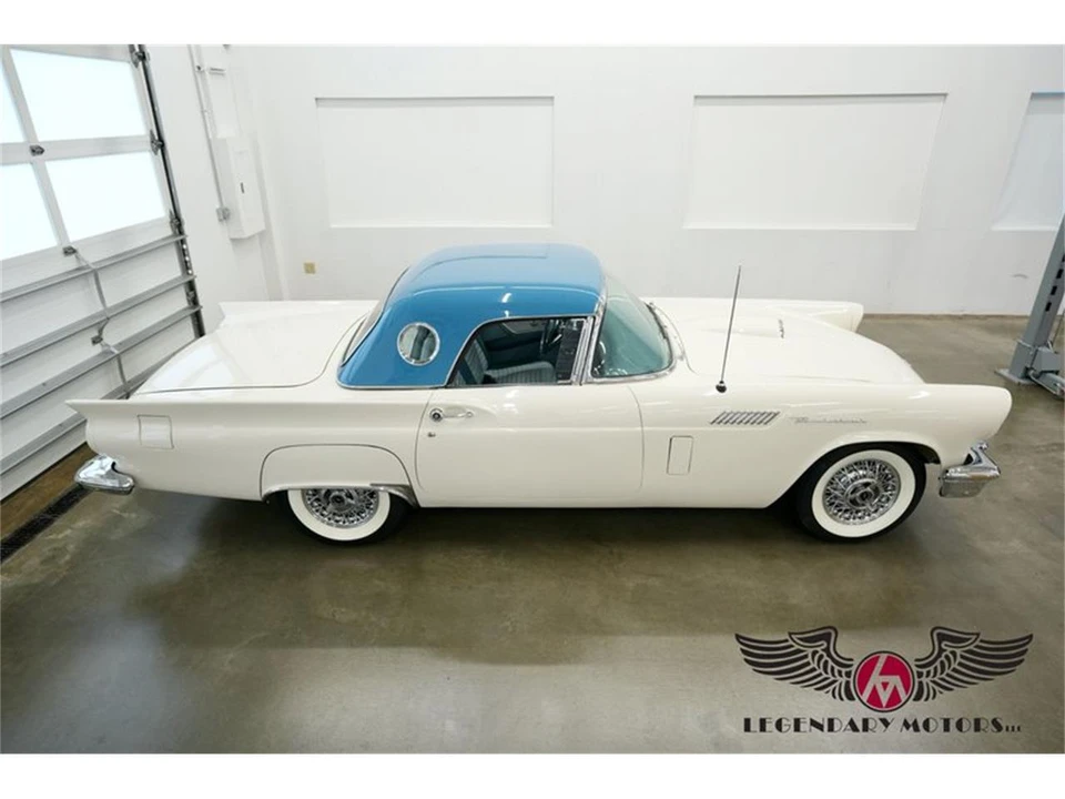 1957 Ford Thunderbird 1st Gen - Image 22 of 31