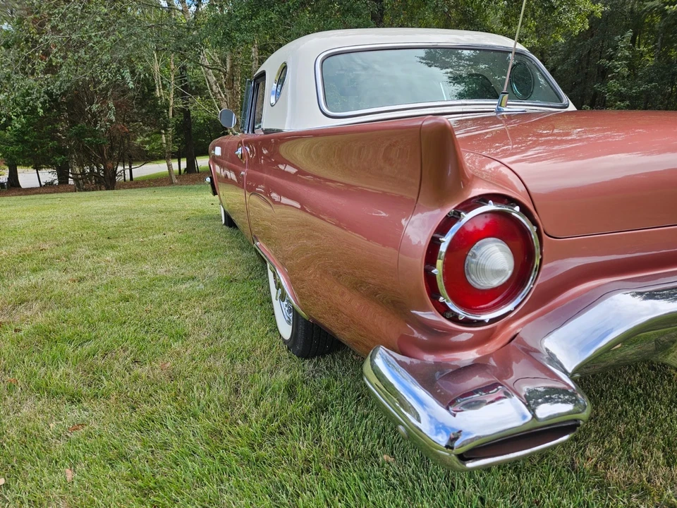 1957 Ford Thunderbird 1st Gen - Image 17 of 21