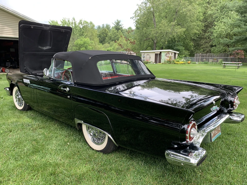 1957 Ford Thunderbird 1st Gen - Image 27 of 31