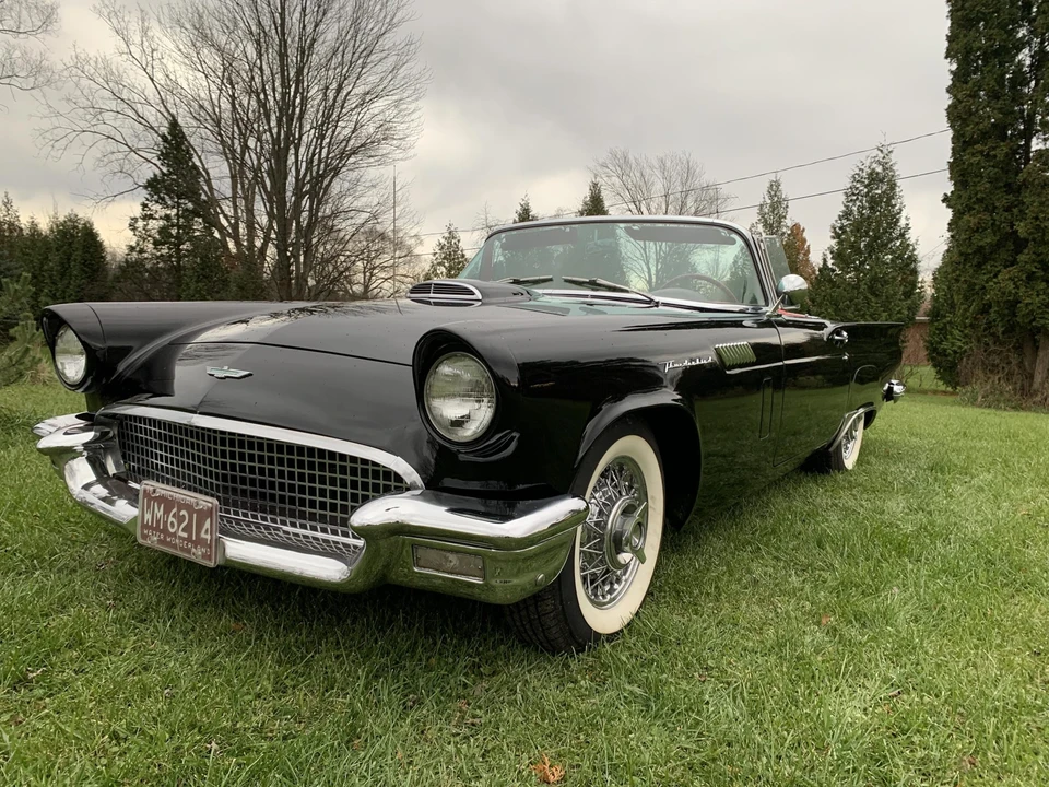 1957 Ford Thunderbird 1st Gen - Image 29 of 31
