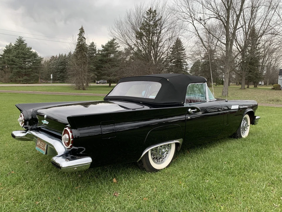 1957 Ford Thunderbird 1st Gen - Image 15 of 31