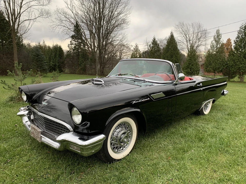 1957 Ford Thunderbird 1st Gen - Image 28 of 31