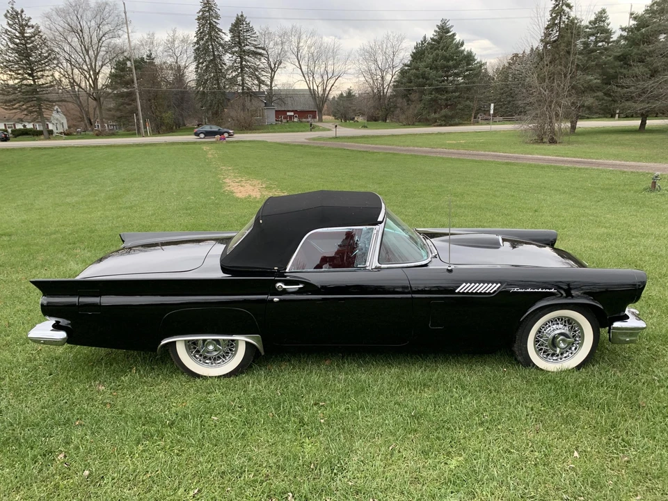 1957 Ford Thunderbird 1st Gen - Image 18 of 31