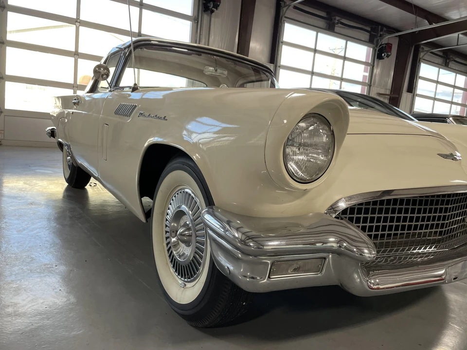 1957 Ford Thunderbird 1st Gen - Image 13 of 31