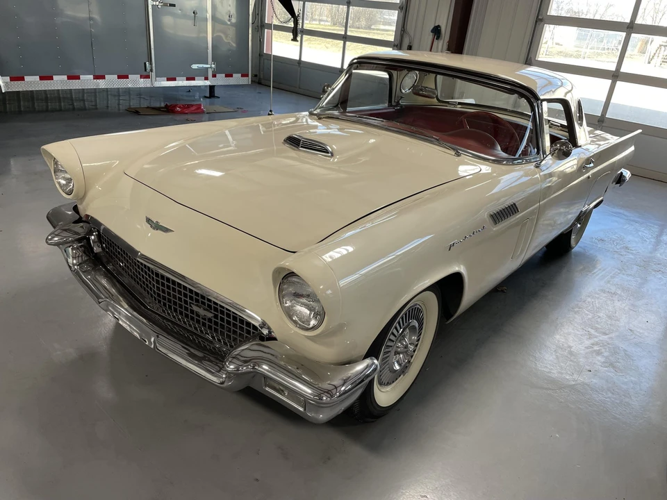 1957 Ford Thunderbird 1st Gen - Image 4 of 31