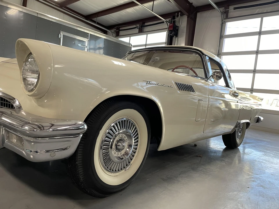 1957 Ford Thunderbird 1st Gen - Image 14 of 31