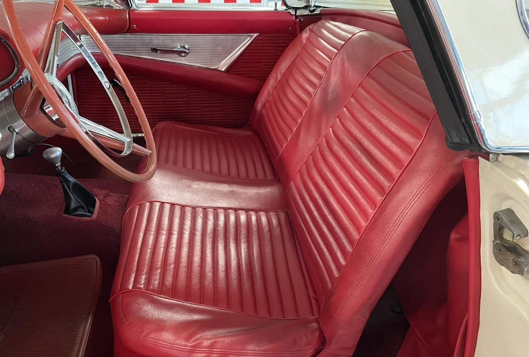 1957 Ford Thunderbird 1st Gen - Image 28 of 31