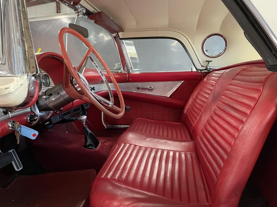 1957 Ford Thunderbird 1st Gen - Image 27 of 31