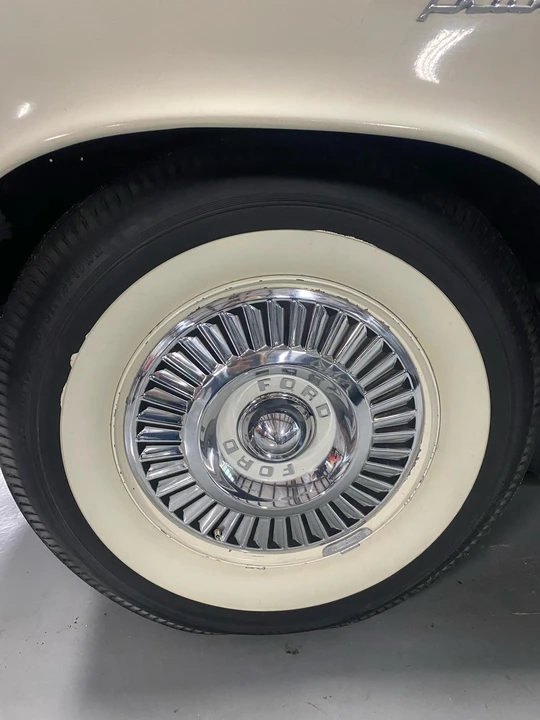 1957 Ford Thunderbird 1st Gen - Image 22 of 31