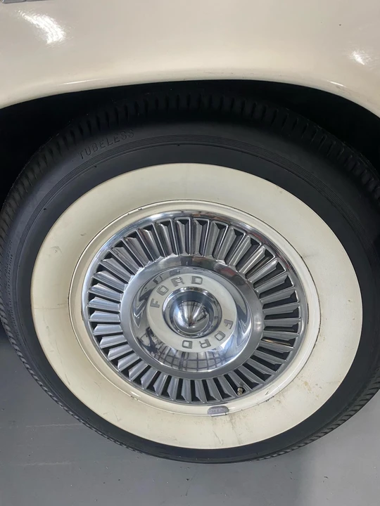 1957 Ford Thunderbird 1st Gen - Image 25 of 31