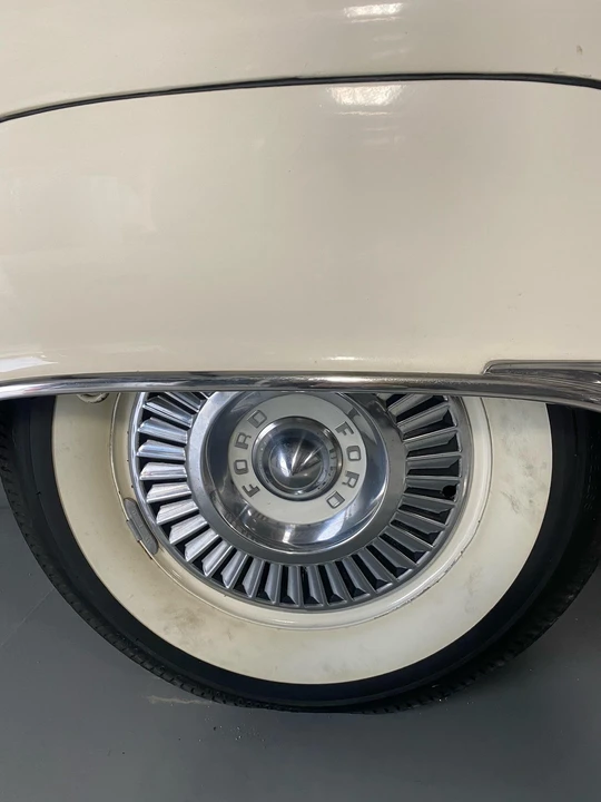 1957 Ford Thunderbird 1st Gen - Image 23 of 31