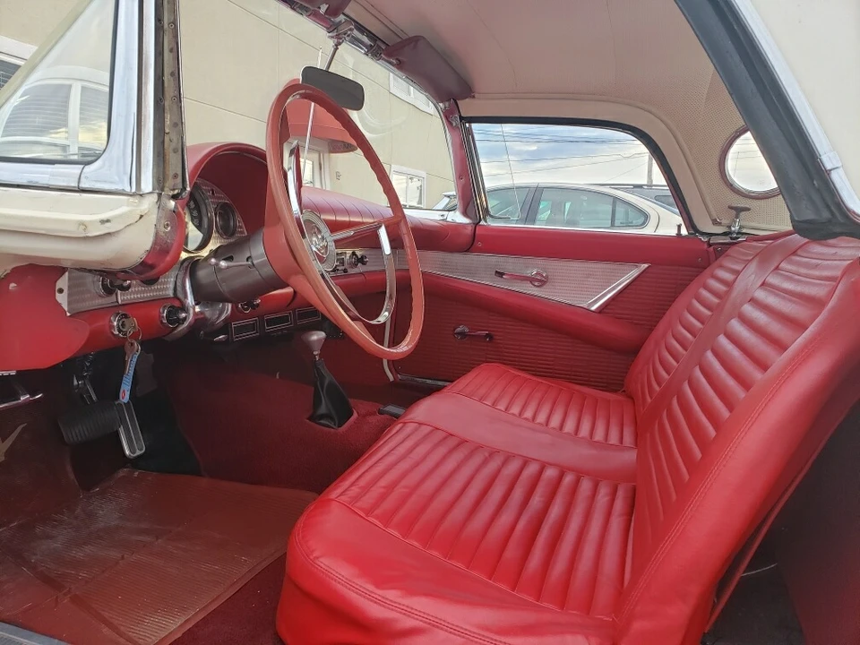 1957 Ford Thunderbird 1st Gen - Image 29 of 31