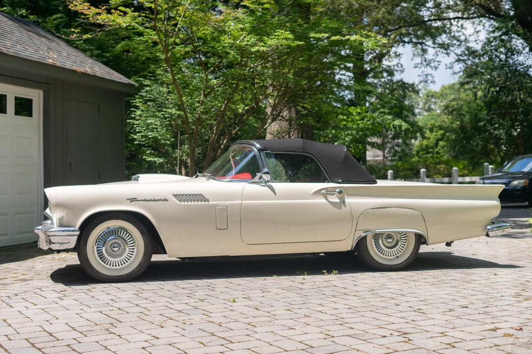 1957 Ford Thunderbird 1st Gen - Image 2 of 31