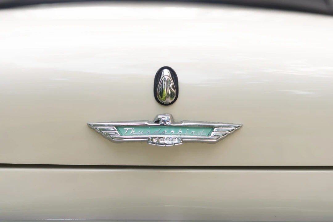 1957 Ford Thunderbird 1st Gen - Image 20 of 31