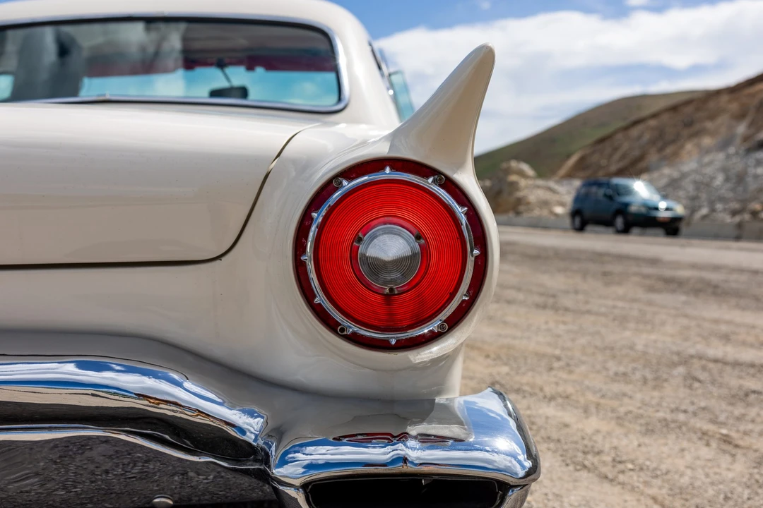 1957 Ford Thunderbird 1st Gen - Image 15 of 31