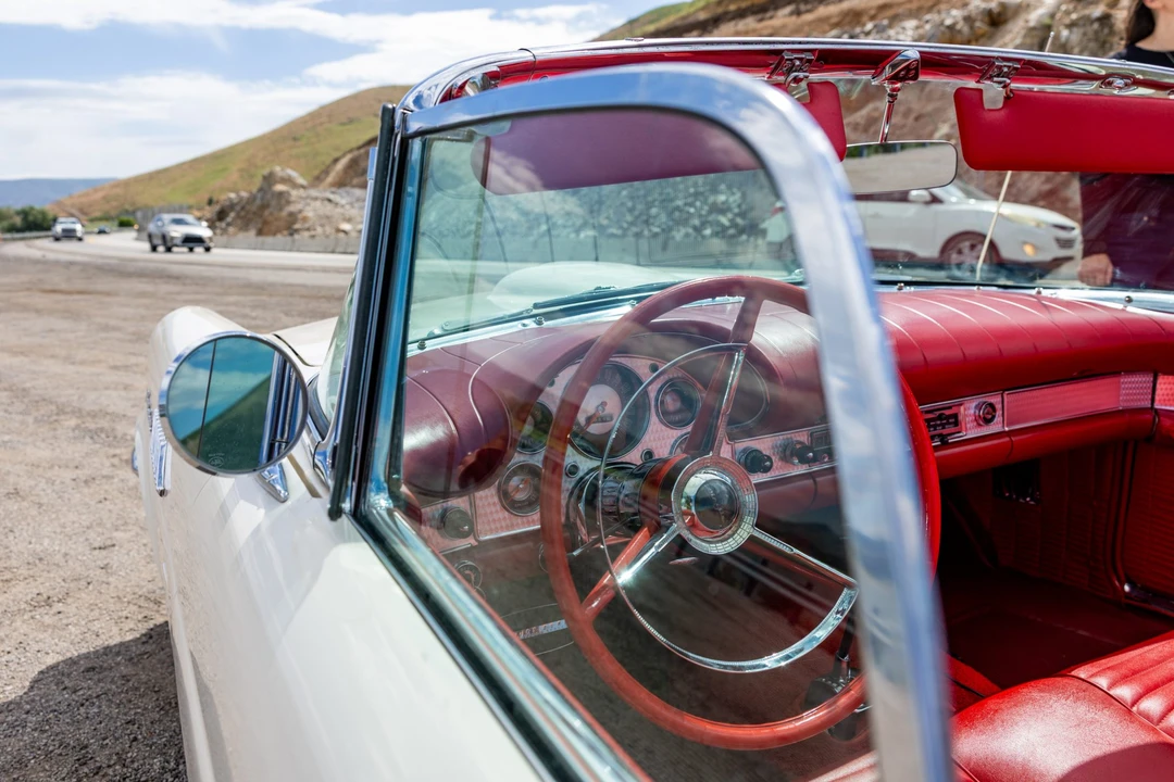 1957 Ford Thunderbird 1st Gen - Image 21 of 31