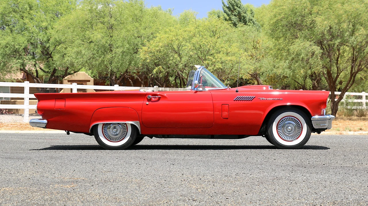 1957 Ford Thunderbird 1st Gen - Image 20 of 31
