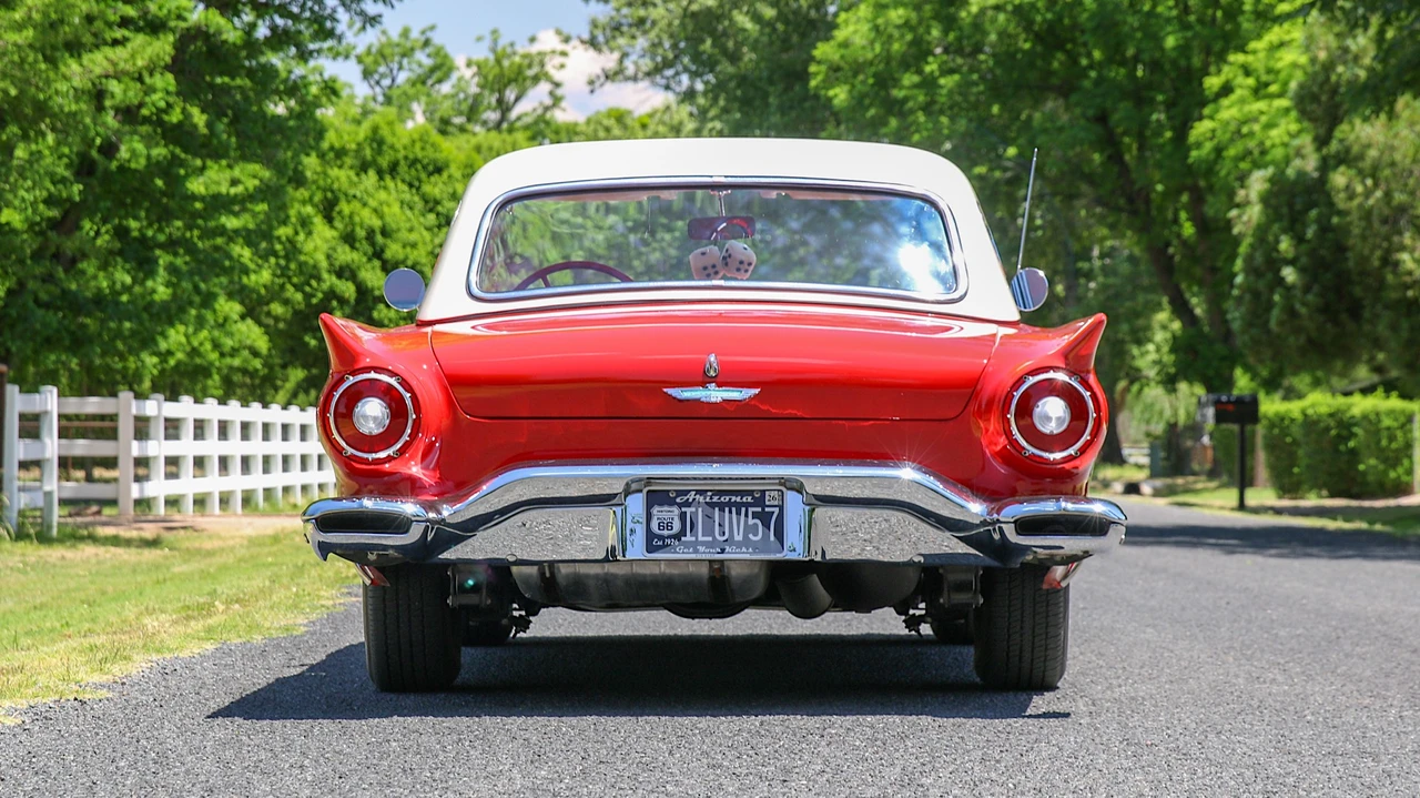 1957 Ford Thunderbird 1st Gen - Image 18 of 31