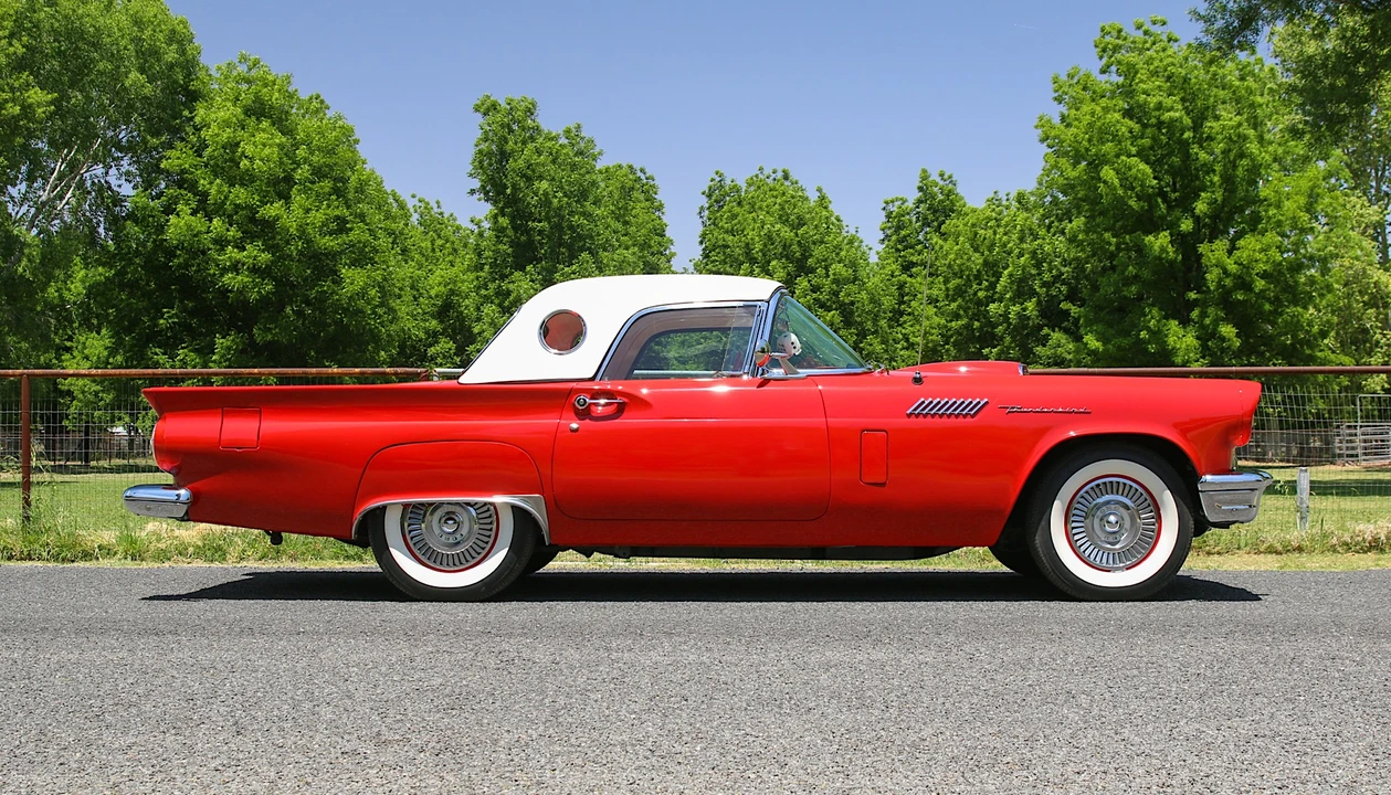 1957 Ford Thunderbird 1st Gen - Image 19 of 31