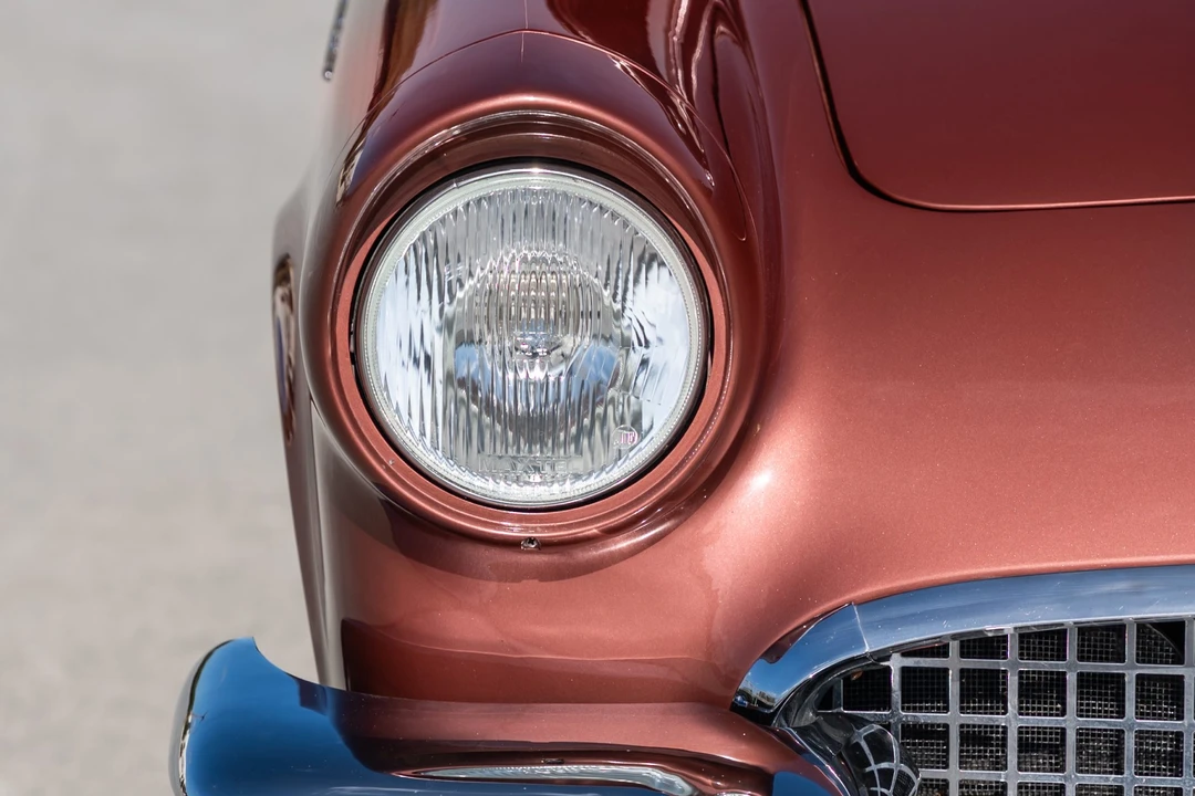 1957 Ford Thunderbird 1st Gen - Image 26 of 31