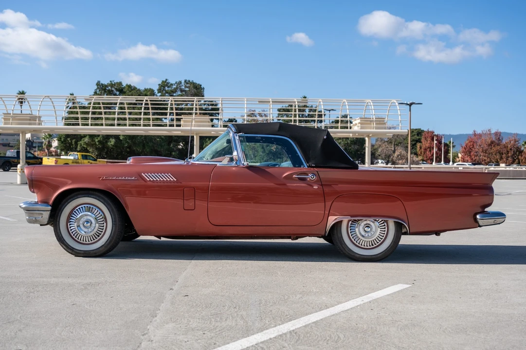 1957 Ford Thunderbird 1st Gen - Image 2 of 31
