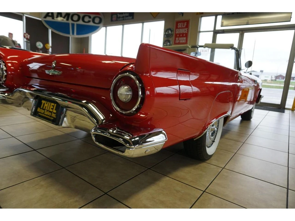 1957 Ford Thunderbird 1st Gen - Image 26 of 31